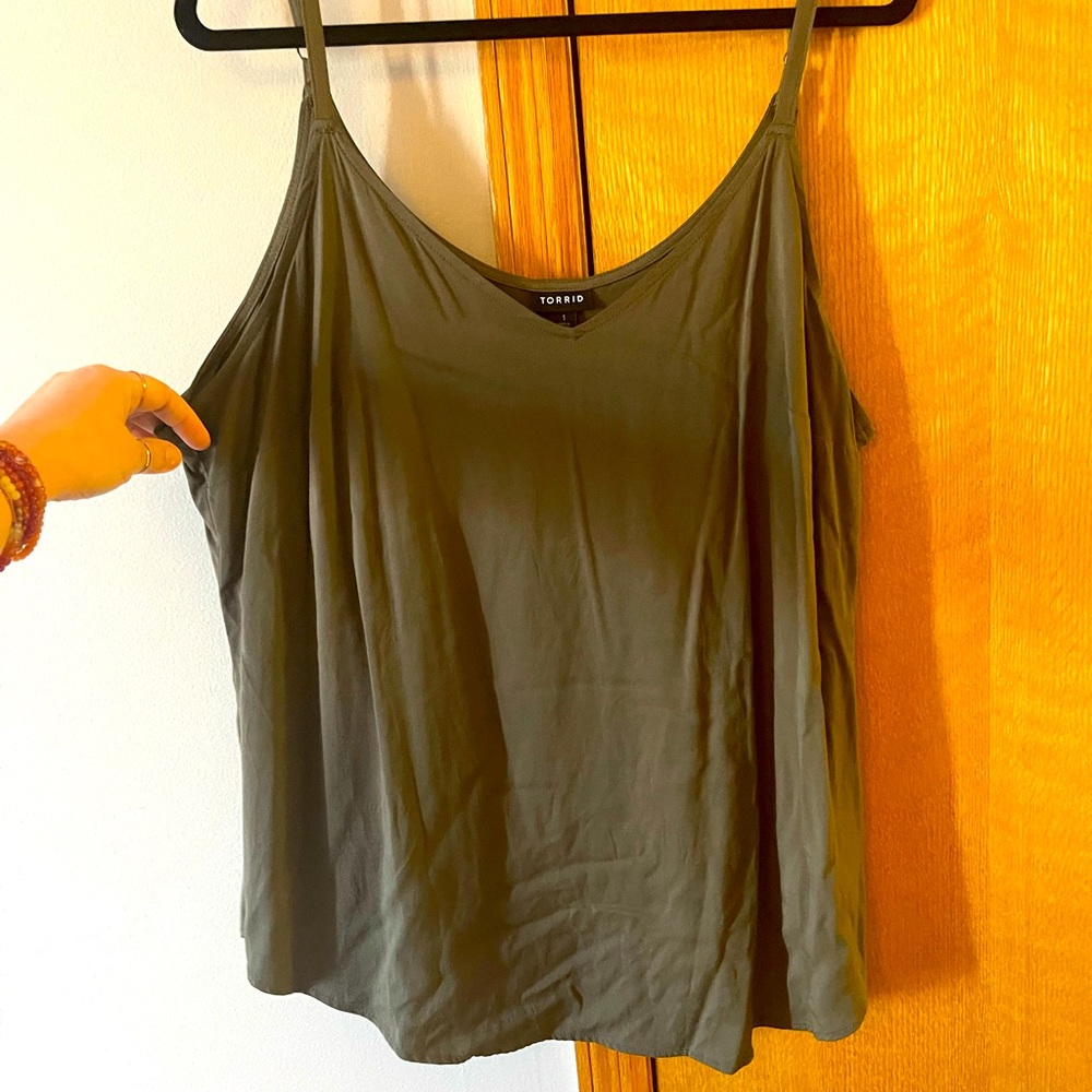 Torrid Ava tank size 1